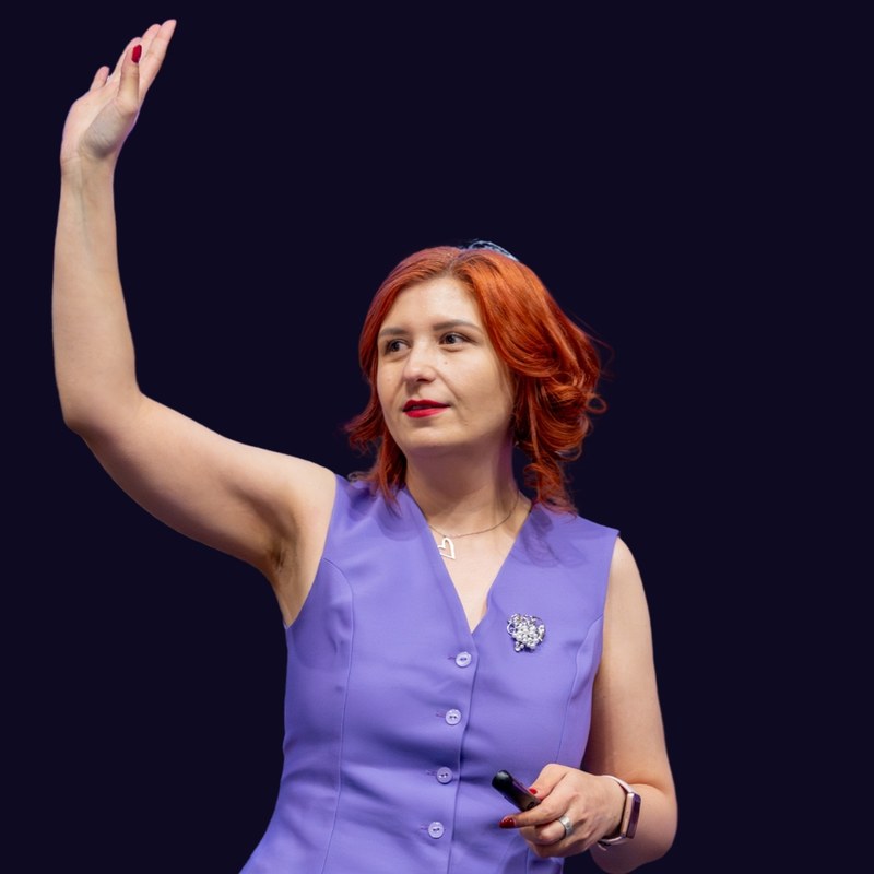 Raluca Păduraru, facilitator de AI fluency pentru echipe și management non-tehnic