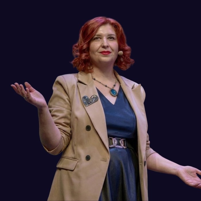 Raluca Păduraru — Futures of Work Strategist