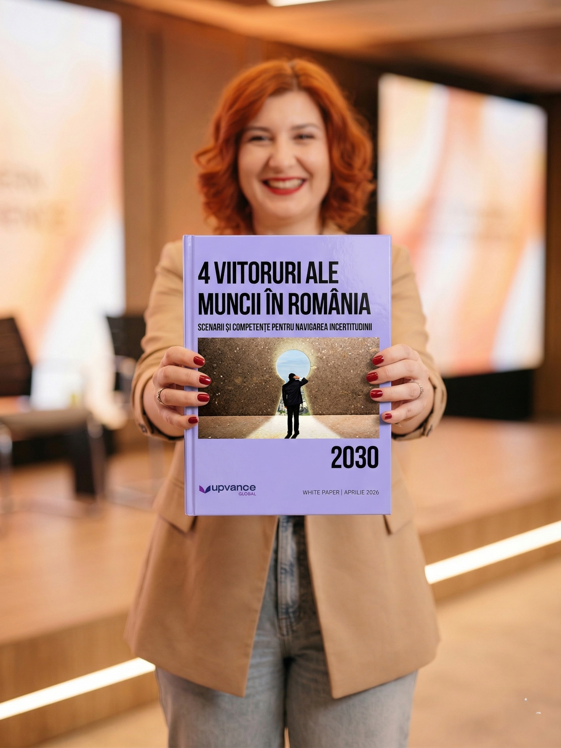 Raluca Păduraru prezentând raportul Patru viitoruri ale muncii în România 2030